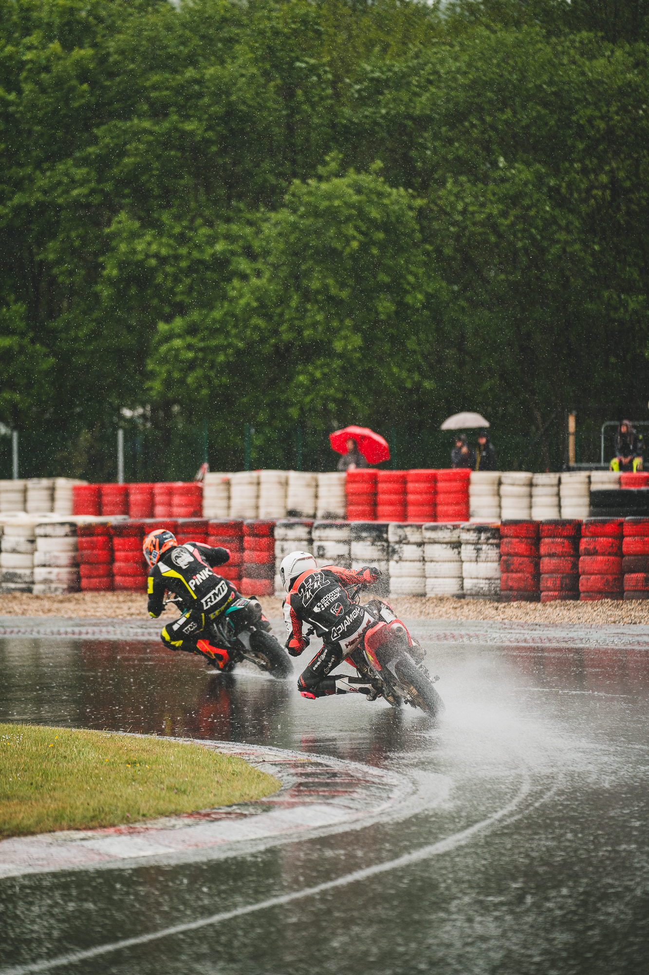 Wetterkapriolen, Adrenalin und packende Duelle – Spa liefert internationales Rennsport-Feeling & inklusive großer Bildergallerie!